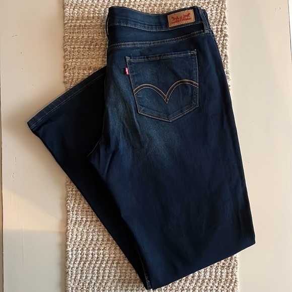 Levi’s Bootcut Dark Denim Jeans, Size 17 ( OR Women's size 16) - Picture 3 of 4